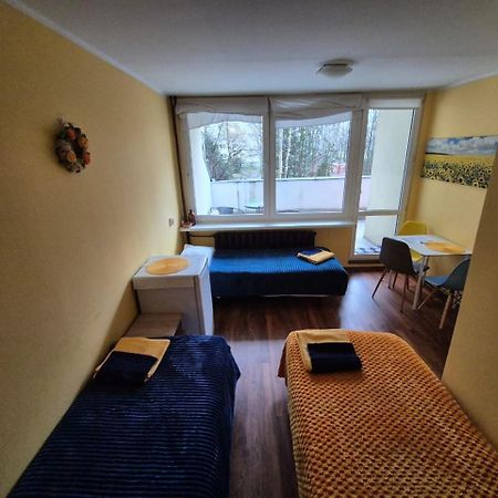 Travel House Wroclaw Hotel Ngoại thất bức ảnh