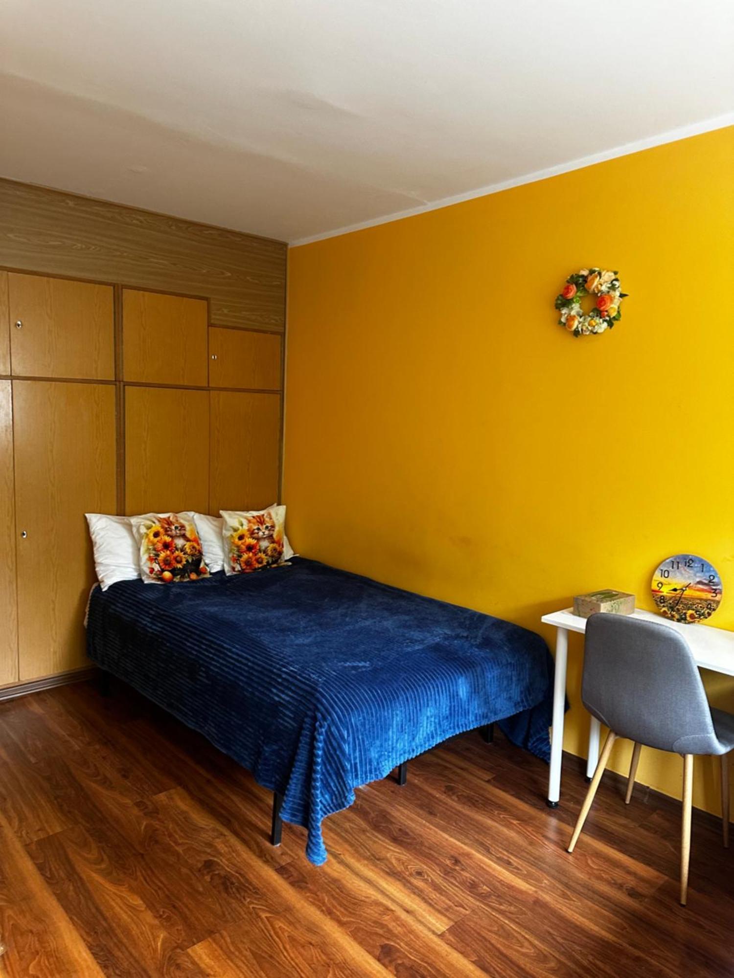 Travel House Wroclaw Hotel Ngoại thất bức ảnh